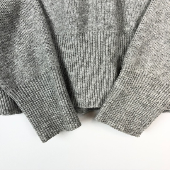 Philosophy Gray Knit Pullover Sweater Top Office Professional Warm Winter - Picture 3 of 9
